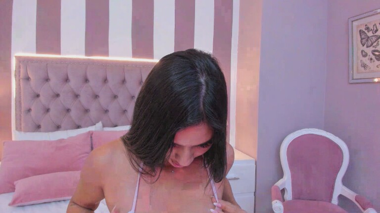 AuraClark's Streamate show and profile