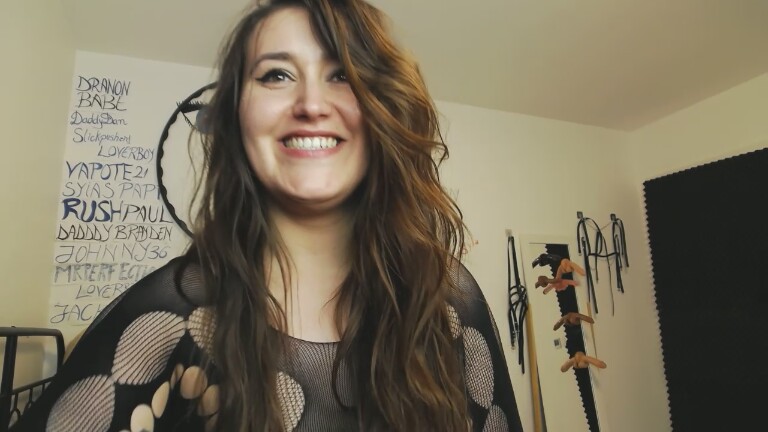 SYIA's Streamate show and profile