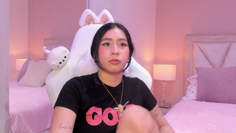 SophiaColinns's Streamate show and profile