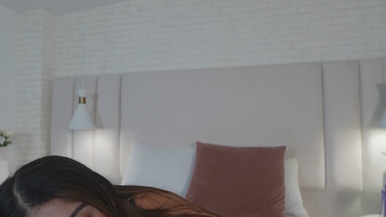 VictoriaJoliegb's Streamate show and profile