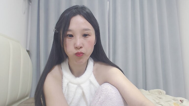 milk_mm's Streamate show and profile