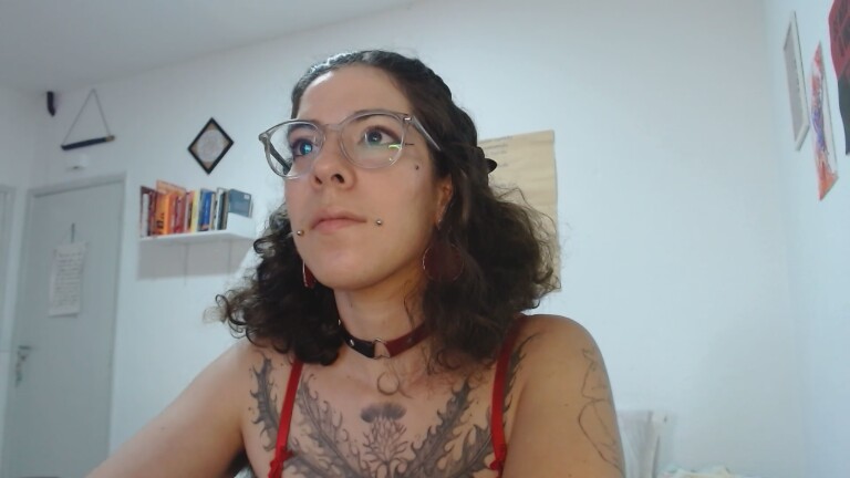 Sweet_Domi's Streamate show and profile