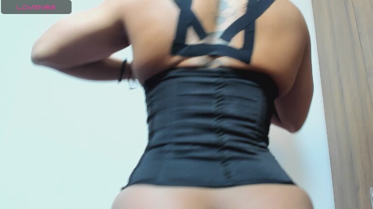 mellanie28's Streamate show and profile