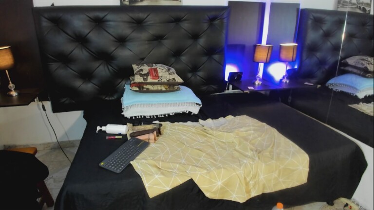 kimberly_marquez's Streamate show and profile