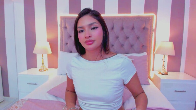 AuraClark's Streamate show and profile