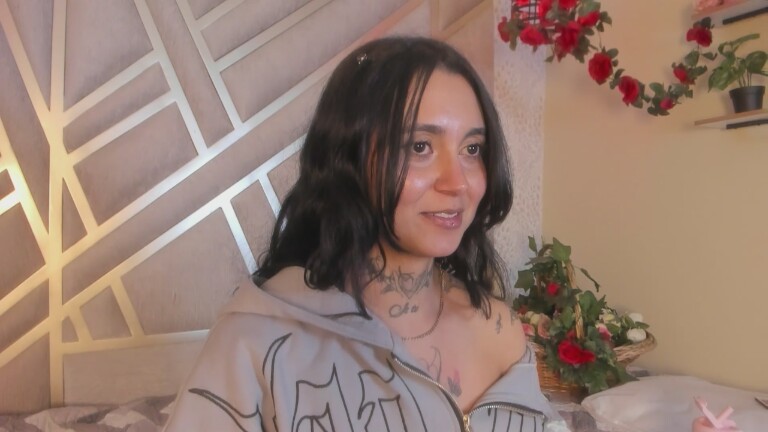 GabyMathewss's Streamate show and profile