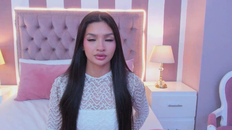 AuraClark's Streamate show and profile