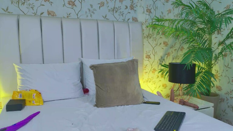 BrisaVegaGB's Streamate show and profile