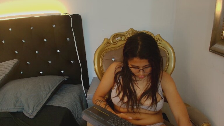 Miilky's Streamate show and profile