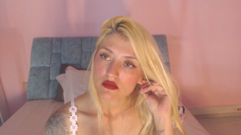 Camila_Cox's Streamate show and profile