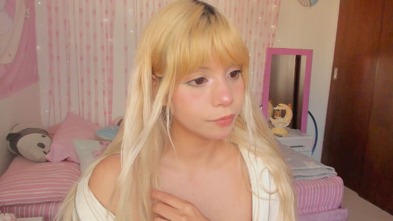 NiniBambi422's Streamate show and profile