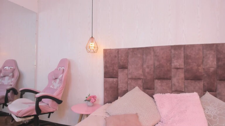 Aleyah_Cox's Streamate show and profile