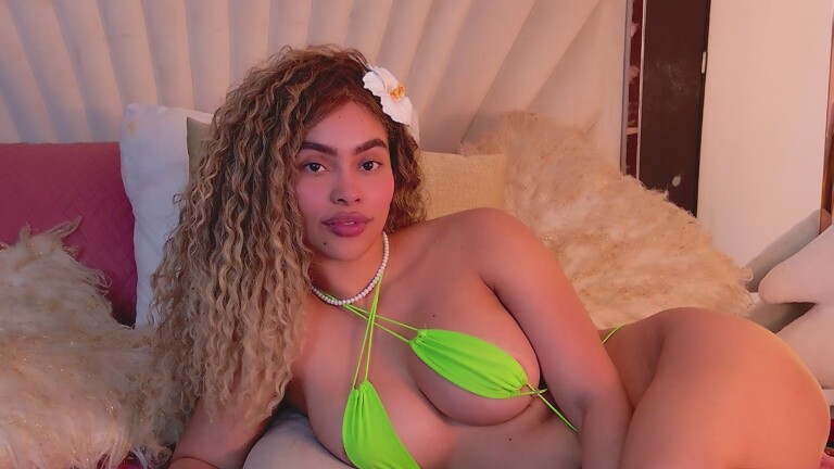 GingerPiiaf's Streamate show and profile