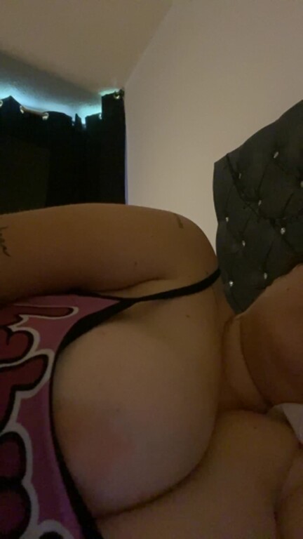 MissOriana's Streamate show and profile