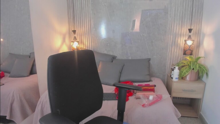 Eva_milfxxx's Streamate show and profile