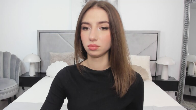 SarahTray's Streamate show and profile